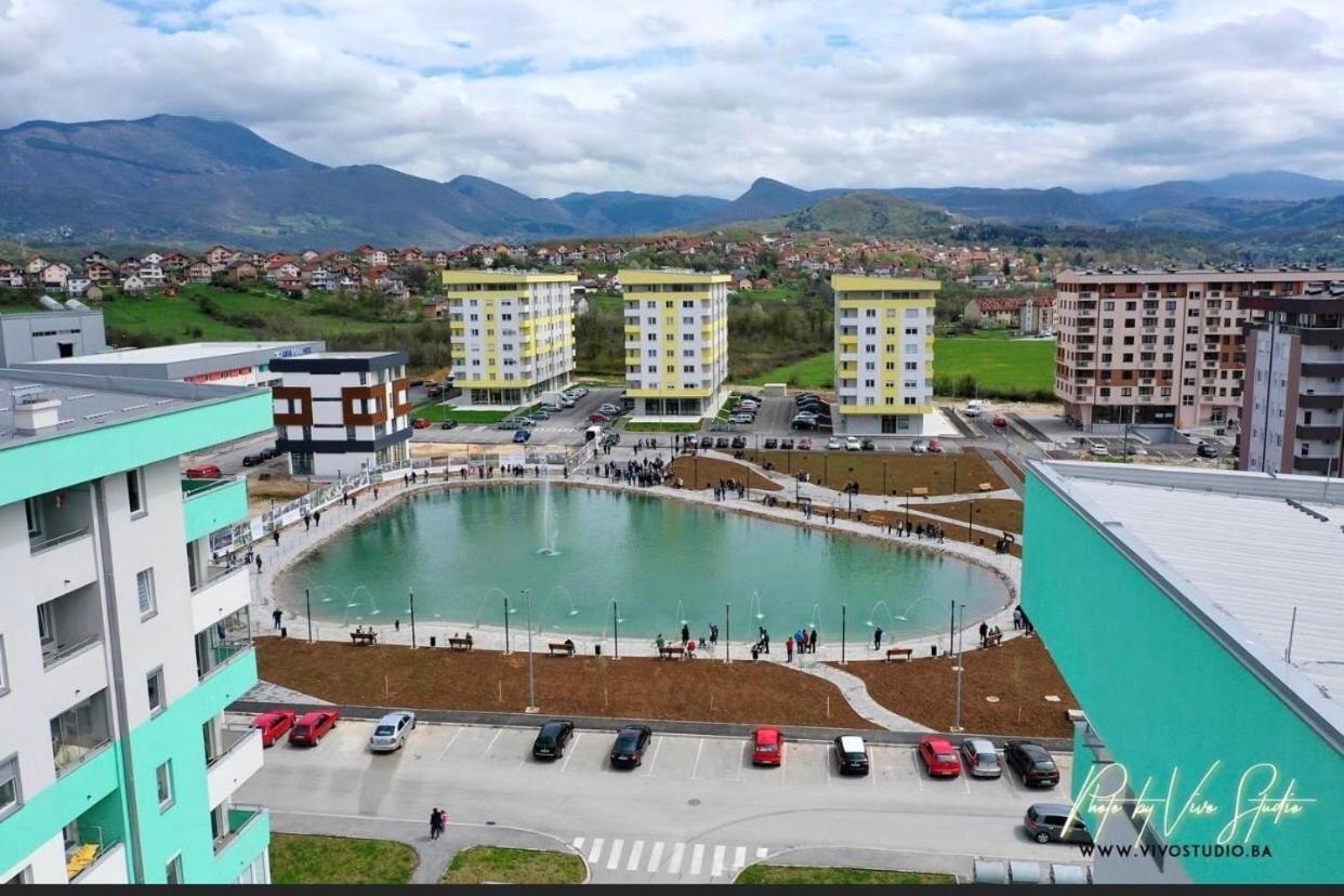 Athena Apartman Lukavica Bagian luar foto